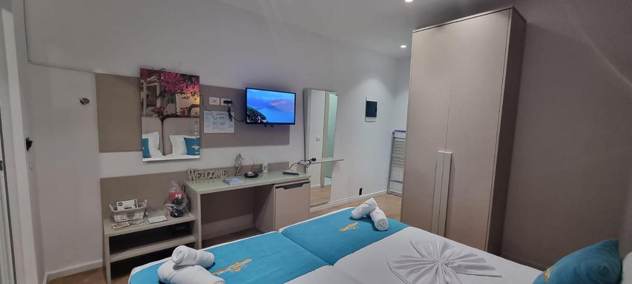 Suncoast Rooms Port Side Sarande Exterior photo